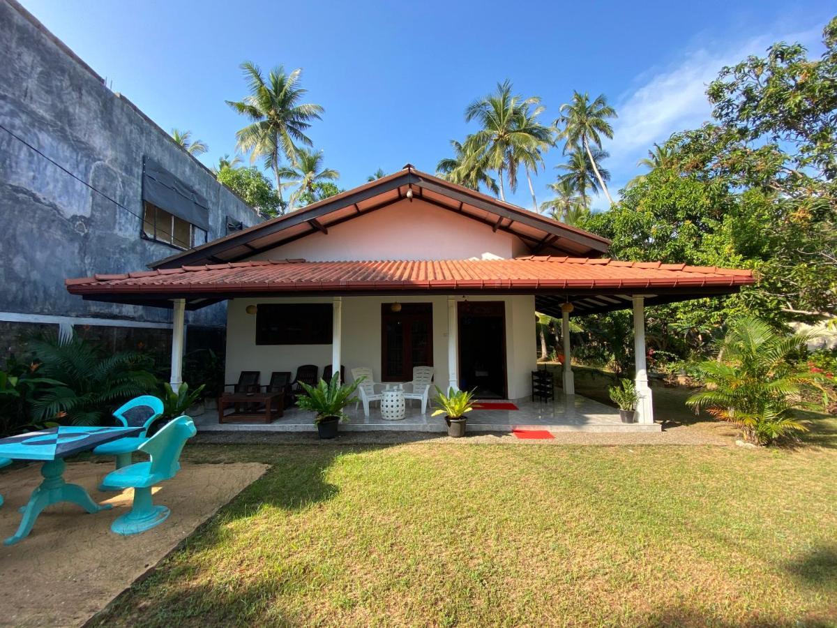 Mango Villa Hikkaduwa Exterior photo